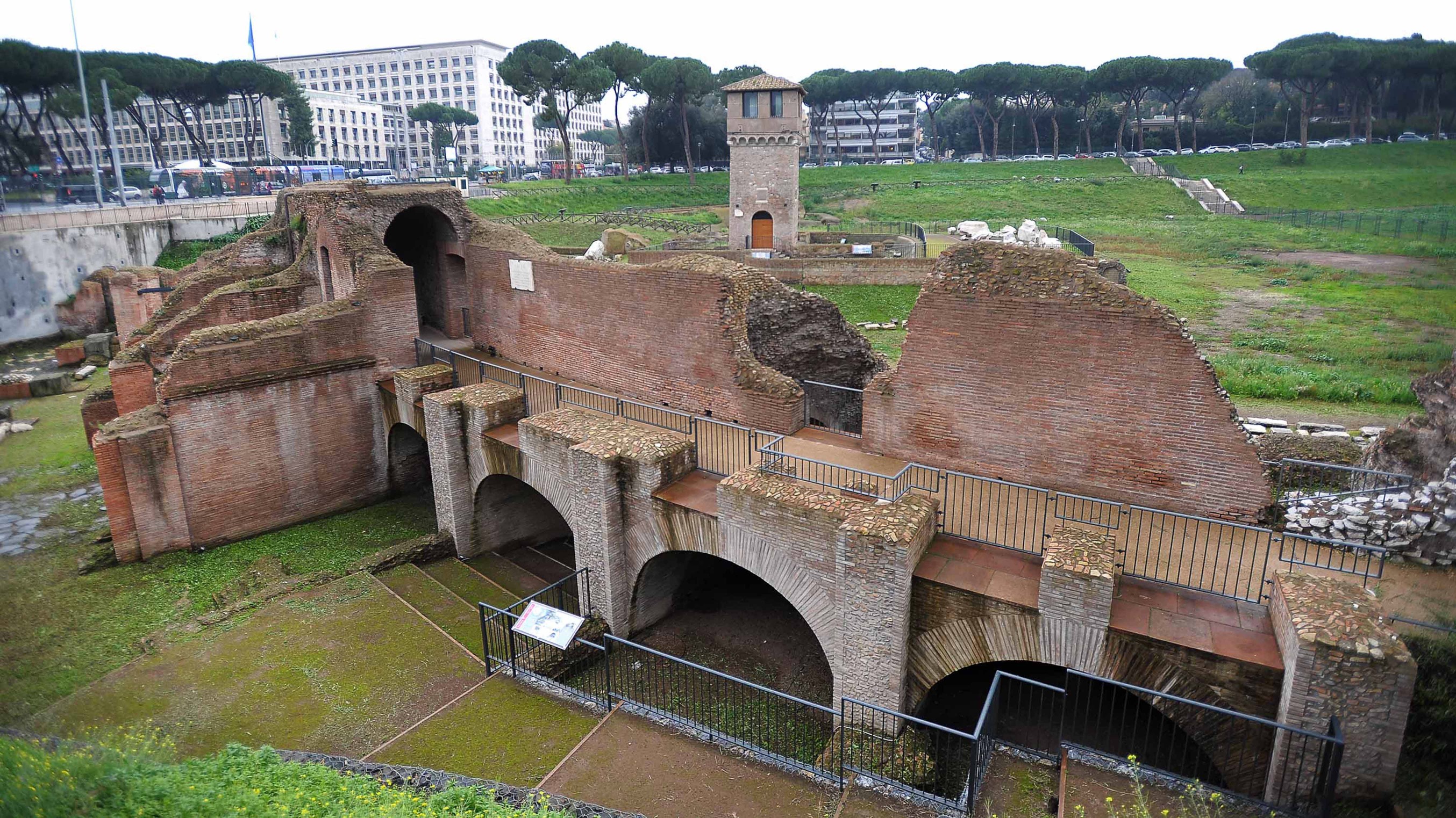 where were chariot races held in ancient rome where were chariot races held in ancient rome